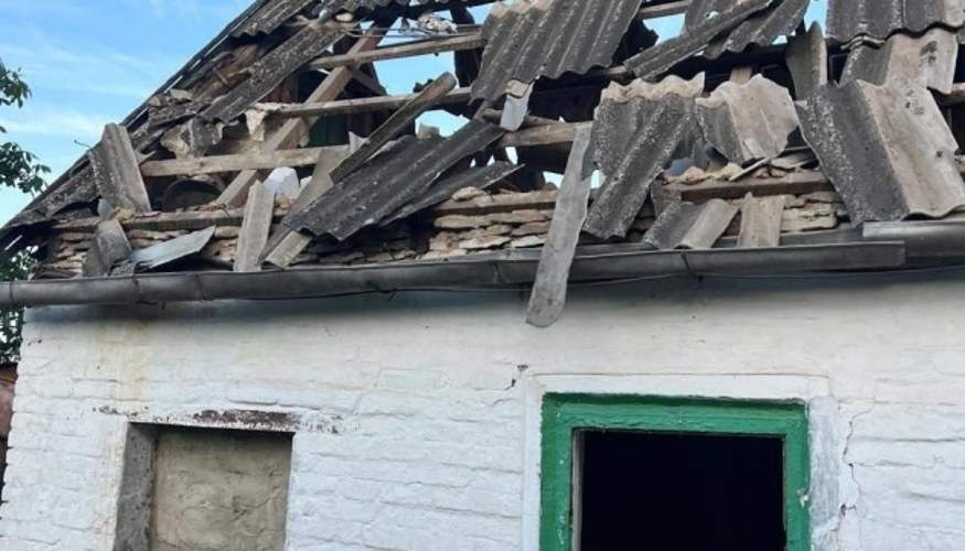 Наслідки ударів по Запорізькій області — пошкоджені житло, автівки та господарські будівлі, фото ОВА