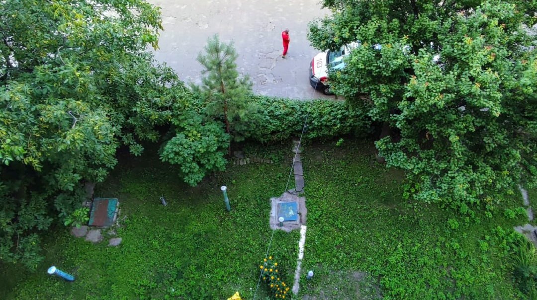 Багатоквартирний будинок у Салтівському районі Харкова, з вікна п'ятого поверху якого випала дитина