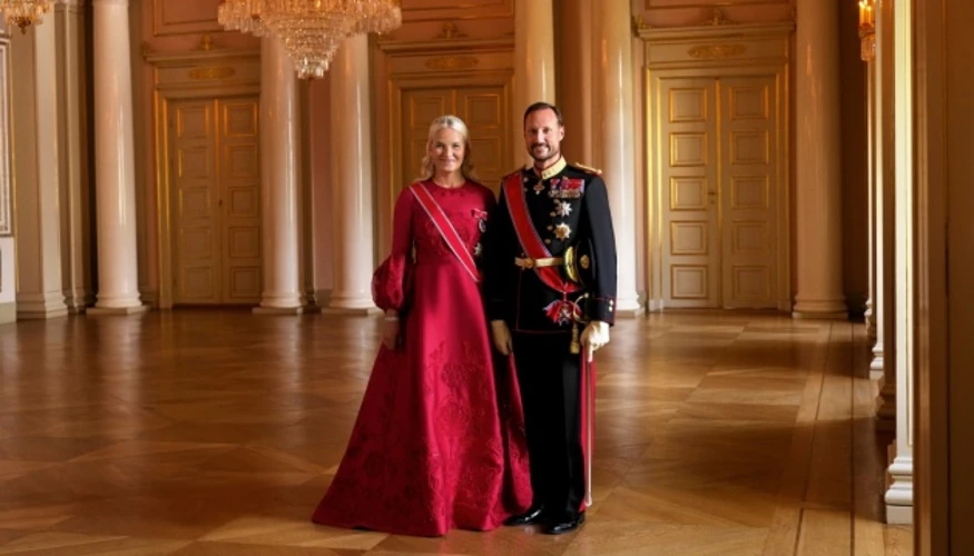 Король Гокон VIII / Royal Court of Norway