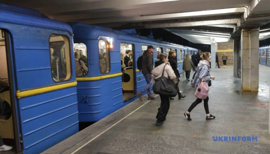 На станції метро «Чернігівська» відновив роботу вестибюль № 1