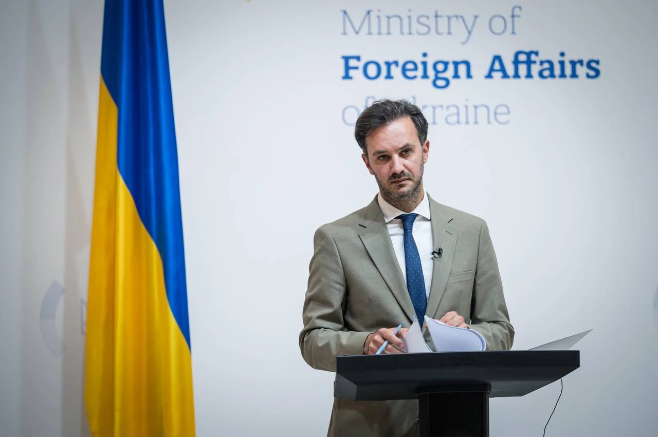 Дрон, що впав у Литві, відхилився від курсу через російські РЕБ — МЗС України
